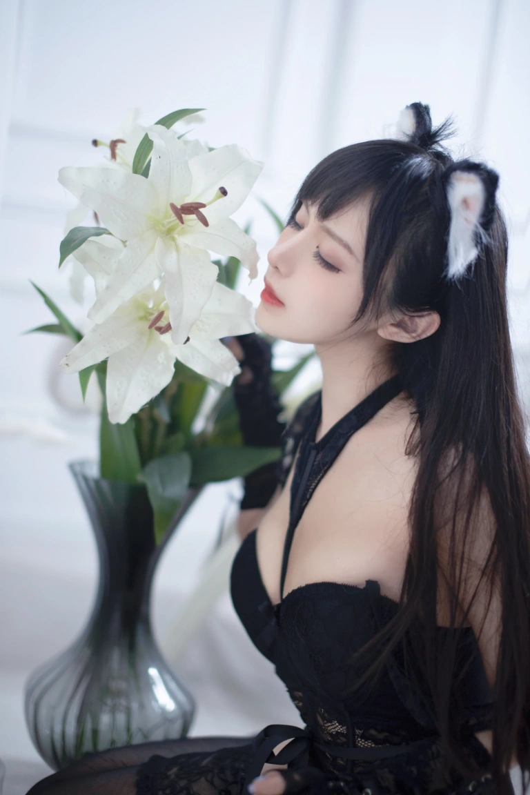 Shika小鹿鹿《妄想天国 真爱版》主题写真：24张全套美图，含3个视频