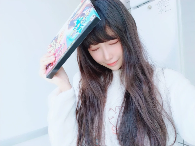 Shika小鹿鹿《东京自拍》主题写真：50张全套美图