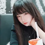 Shika小鹿鹿《东京自拍》主题写真：50张全套美图