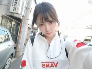 Shika小鹿鹿《东京自拍》主题写真：50张全套美图