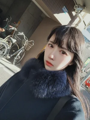 Shika小鹿鹿《东京自拍》主题写真：50张全套美图