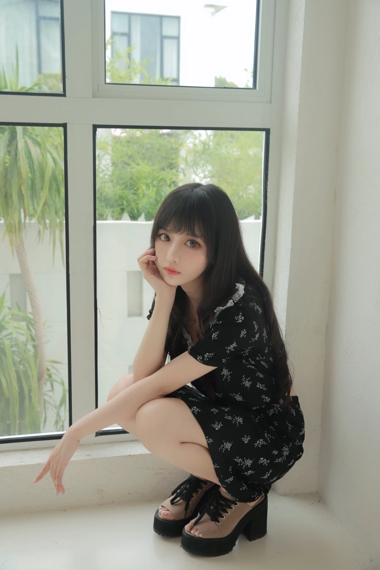 Shika小鹿鹿《生日作 电子图》主题写真：65张全套美图