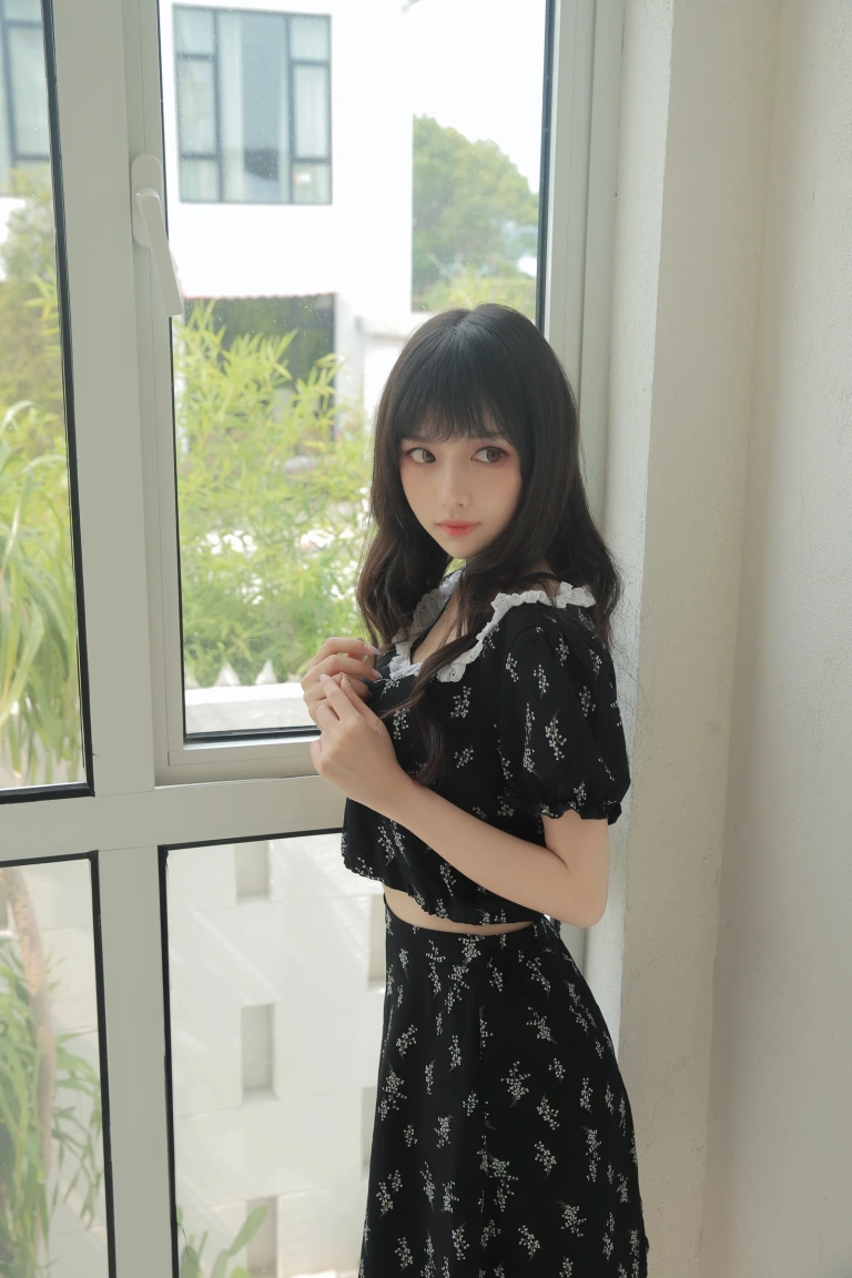 Shika小鹿鹿《生日作 电子图》主题写真：65张全套美图