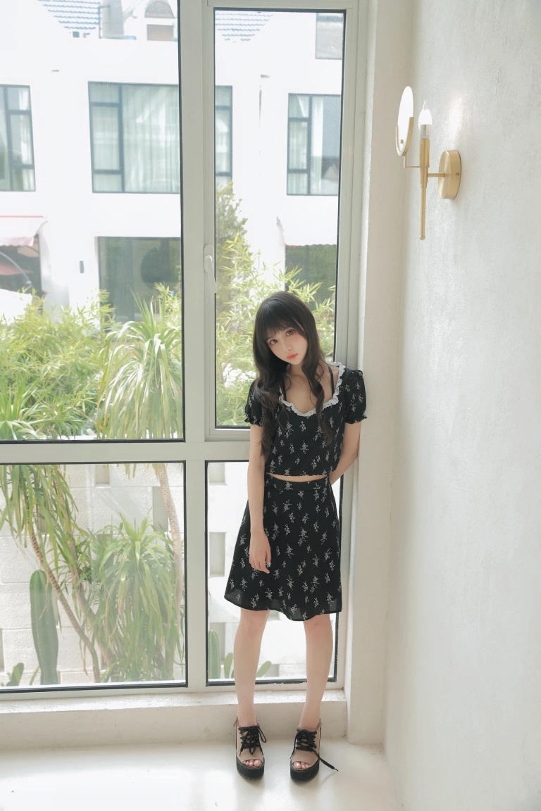 Shika小鹿鹿《生日作 电子图》主题写真：65张全套美图