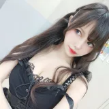 Shika小鹿鹿《夏日自拍》主题写真：25张全套美图