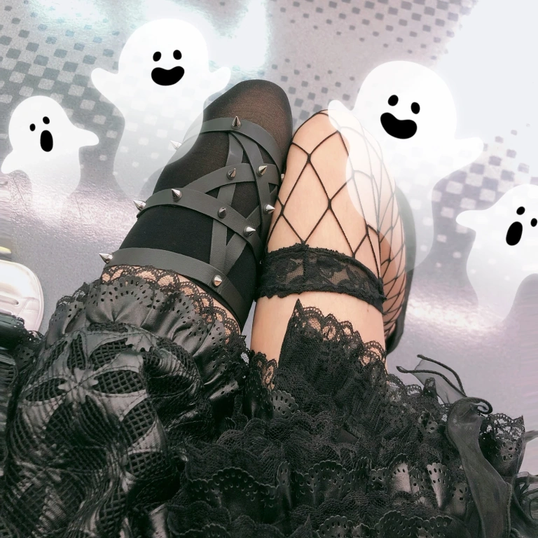 Shika小鹿鹿《夏日自拍》主题写真：25张全套美图