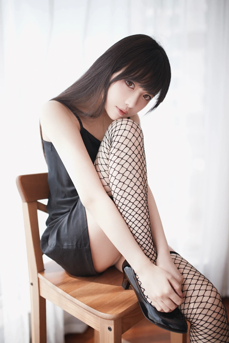 Shika小鹿鹿《小鹿乱撞》主题写真：20张全套美图