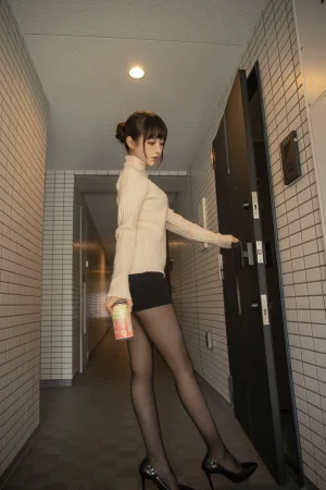 Shika小鹿鹿《年上彼女 真爱版》主题写真：37张全套美图