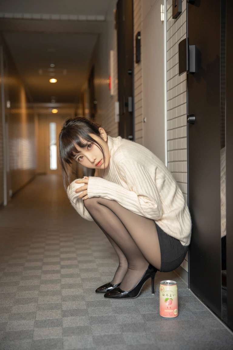 Shika小鹿鹿《年上彼女 真爱版》主题写真：37张全套美图