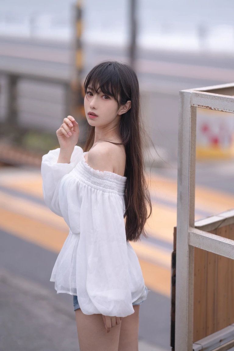 Shika小鹿鹿《以夏之名 真爱版》主题写真：20张全套美图