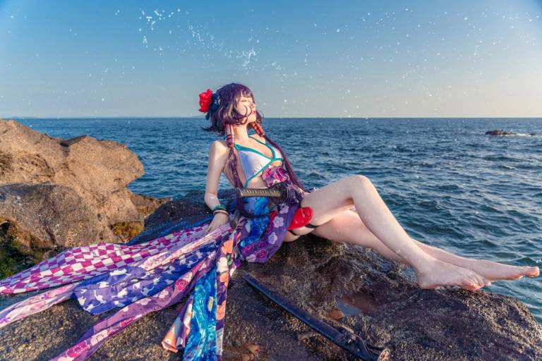 Shika小鹿鹿《阿荣》主题写真：11张全套美图