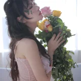 Shika小鹿鹿《HANA真爱版电子壁纸》主题写真：20张全套美图