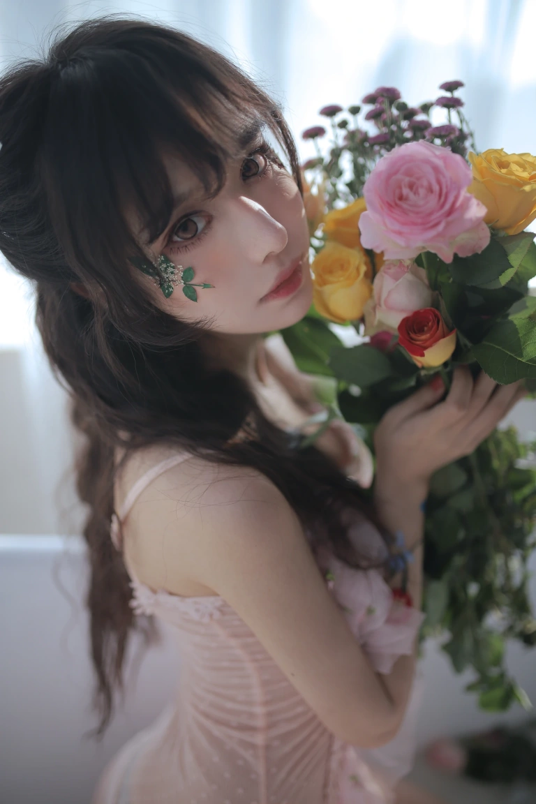 Shika小鹿鹿《HANA真爱版电子壁纸》主题写真：20张全套美图