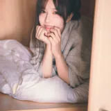 Shika小鹿鹿《小鹿日和 绘事空（上下册）》主题写真：40张全套美图