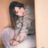 Shika小鹿鹿《小鹿日和 绘事空（上下册）》主题写真：40张全套美图