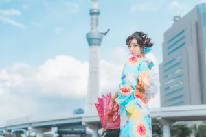 Shika小鹿鹿《小鹿日和 绘事空（上下册）》主题写真：40张全套美图