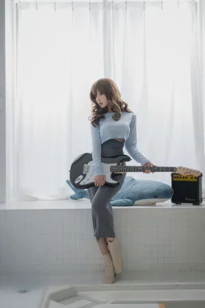 Shika小鹿鹿《吉他妹妹》主题写真：20张全套美图