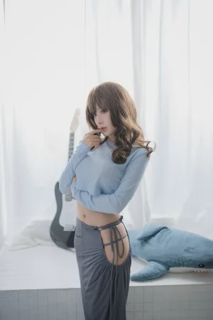 Shika小鹿鹿《吉他妹妹》主题写真：20张全套美图