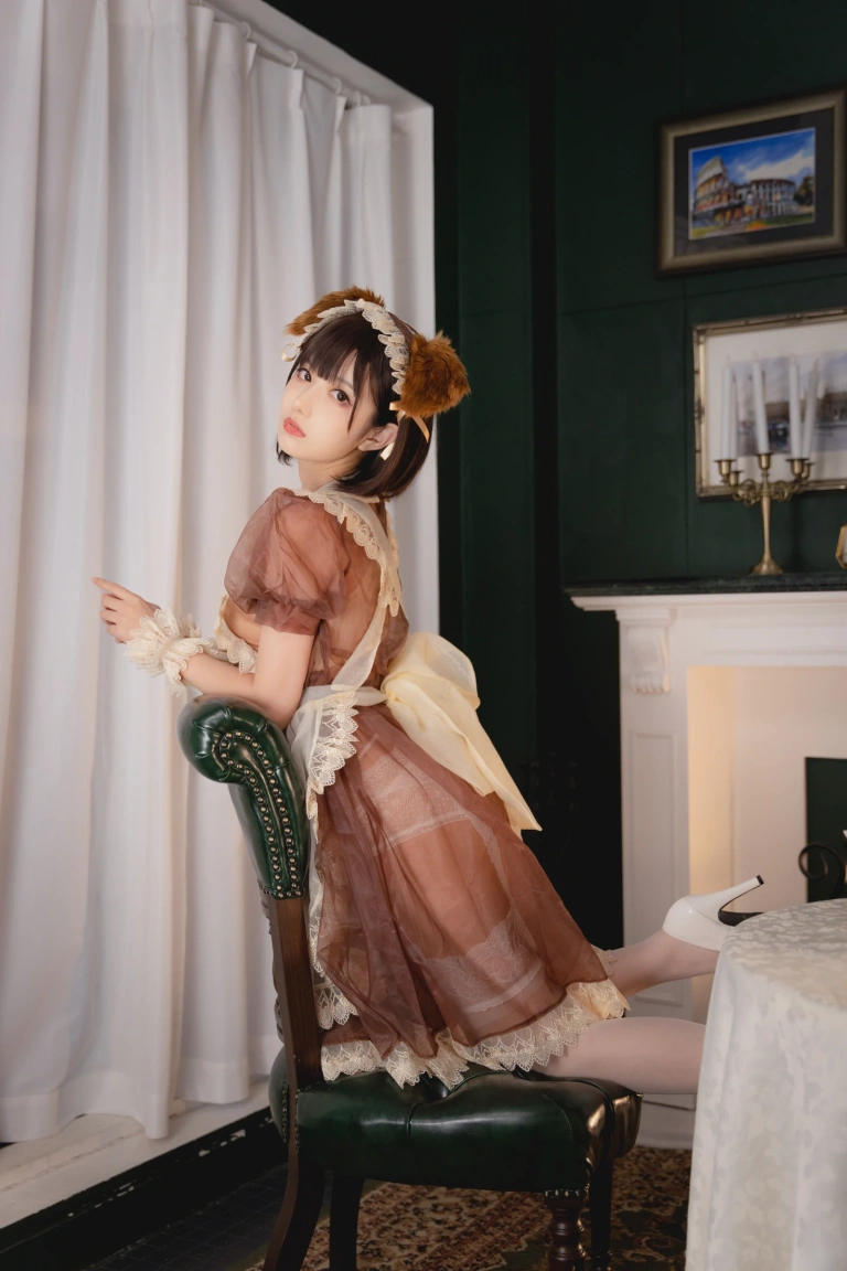 Shika小鹿鹿《透明女仆》主题写真：22张全套美图