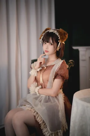 Shika小鹿鹿《透明女仆》主题写真：22张全套美图