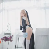 Shika小鹿鹿《修女》主题写真：16张全套美图