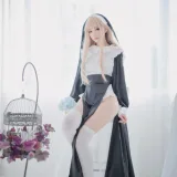 Shika小鹿鹿《修女》主题写真：16张全套美图