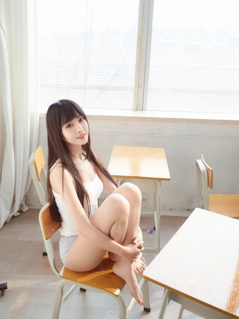 Shika小鹿鹿《羽鸟》主题写真：20张全套美图