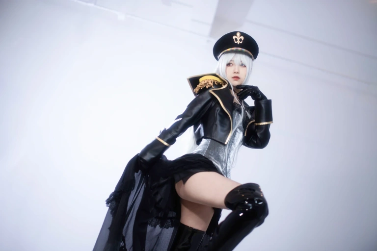 Shika小鹿鹿《黑山梗菜》主题写真：24张全套美图