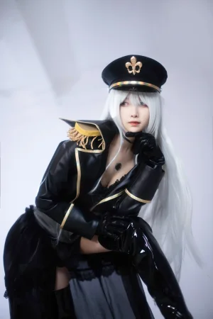 Shika小鹿鹿《黑山梗菜》主题写真：24张全套美图
