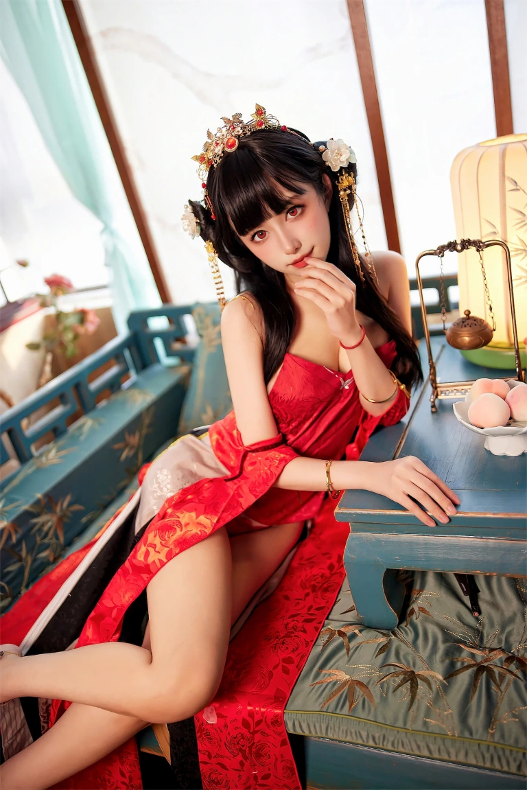 Shika小鹿鹿《逸仙 同人凤冠霞帔》主题写真：27张全套美图