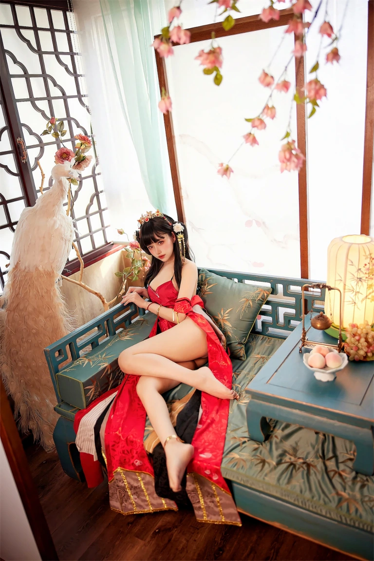 Shika小鹿鹿《逸仙 同人凤冠霞帔》主题写真：27张全套美图