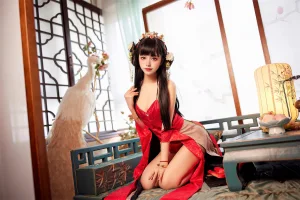 Shika小鹿鹿《逸仙 同人凤冠霞帔》主题写真：27张全套美图