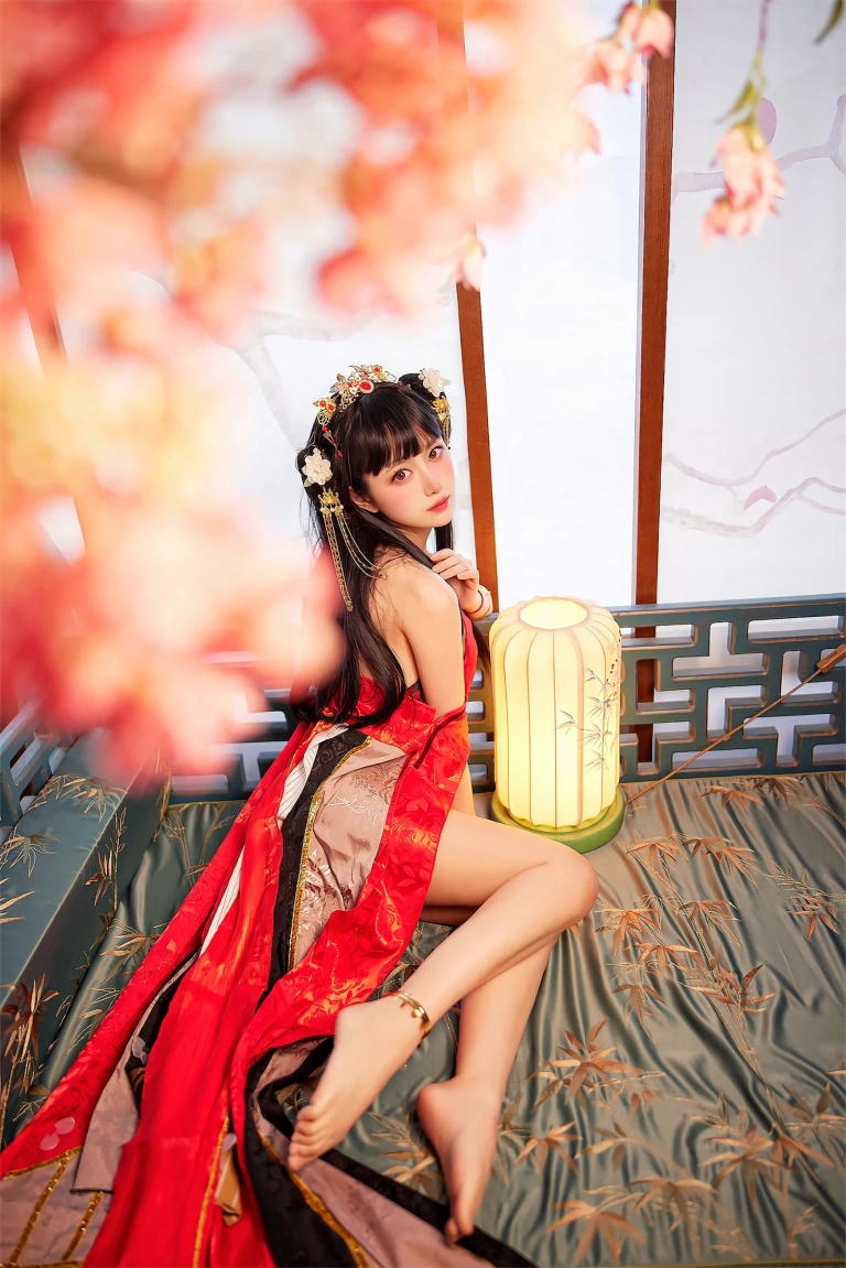Shika小鹿鹿《逸仙 同人凤冠霞帔》主题写真：27张全套美图
