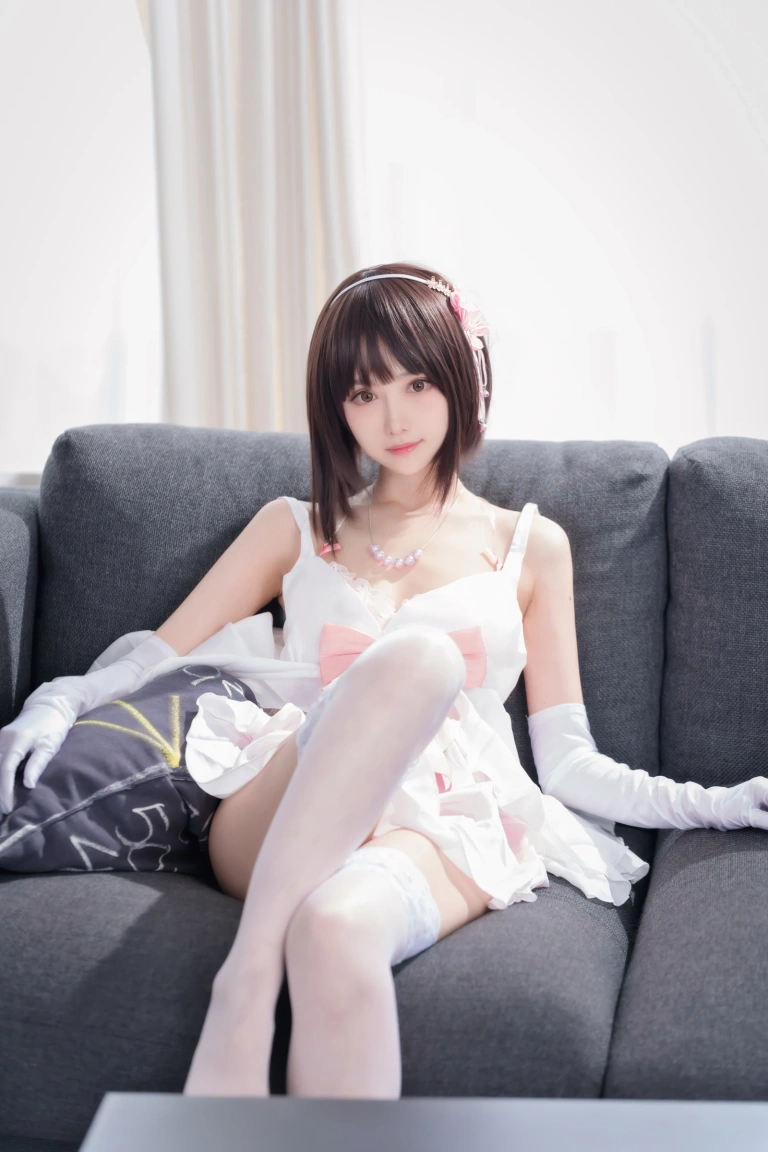 Shika小鹿鹿《加藤惠》主题写真：61张全套美图，含1个视频