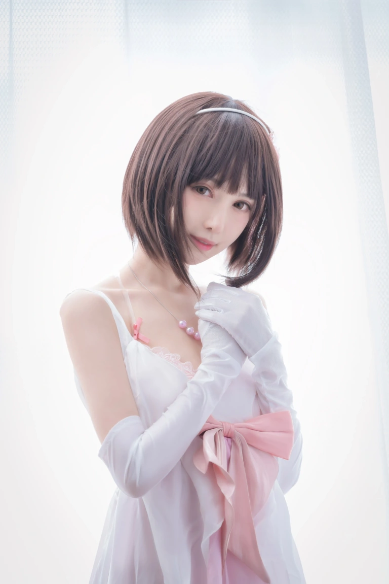Shika小鹿鹿《加藤惠》主题写真：61张全套美图，含1个视频