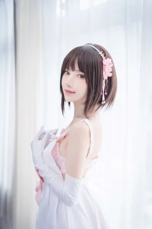 Shika小鹿鹿《加藤惠》主题写真：61张全套美图，含1个视频