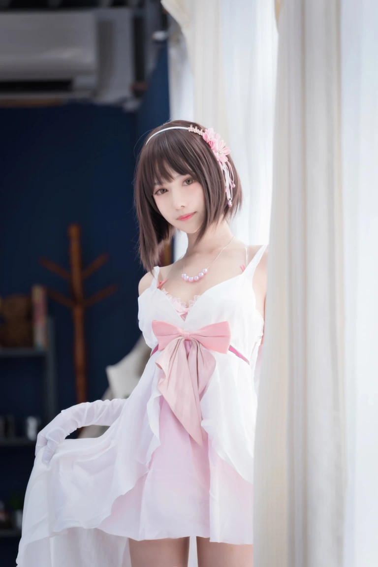 Shika小鹿鹿《加藤惠》主题写真：61张全套美图，含1个视频