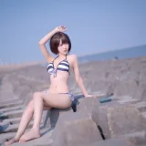 Shika小鹿鹿《加藤惠 泳装》主题写真：17张全套美图
