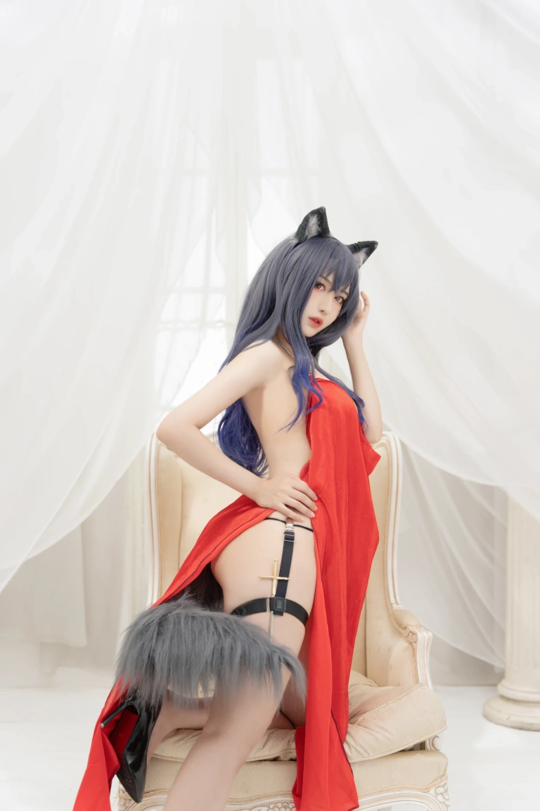 Shika小鹿鹿《明日方舟 德克萨斯》主题写真：12张全套美图