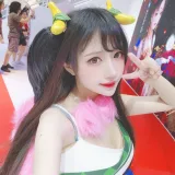 Shika小鹿鹿《第五套 自拍25P》主题写真：25张全套美图