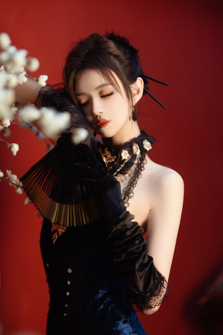 Shika小鹿鹿《旗袍 烽火经年》主题写真：24张全套美图，含2个视频
