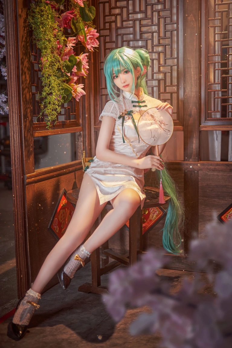 Shika小鹿鹿《初音韶华》主题写真：13张全套美图，含2个视频