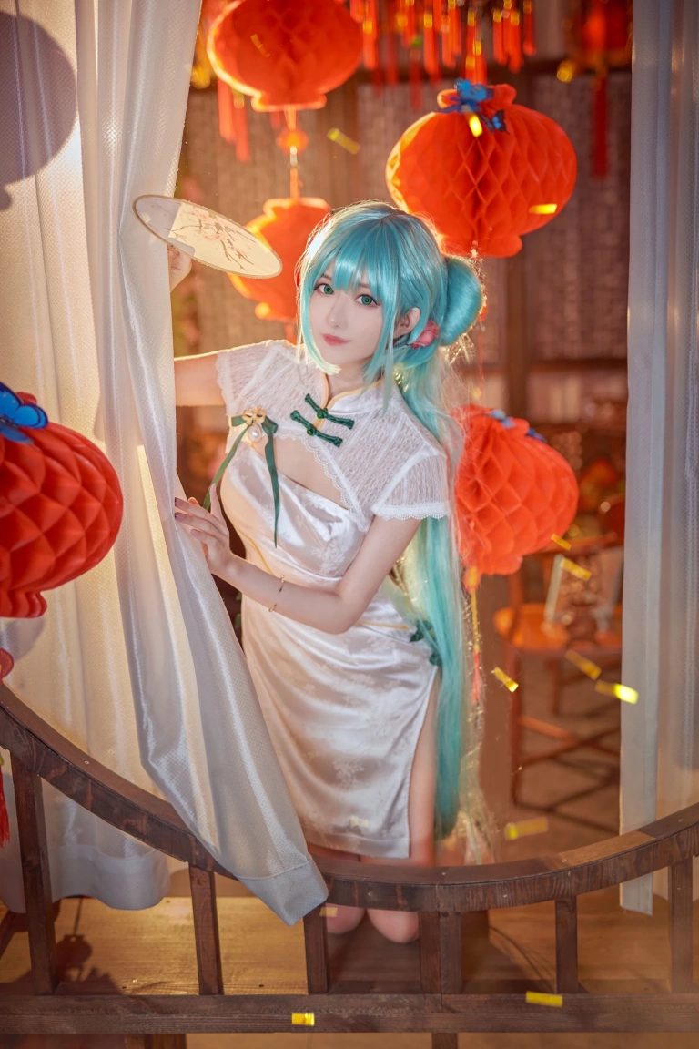 Shika小鹿鹿《初音韶华》主题写真：13张全套美图，含2个视频