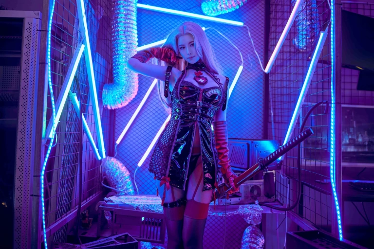 Shika小鹿鹿《特工护士》主题写真：28张全套美图