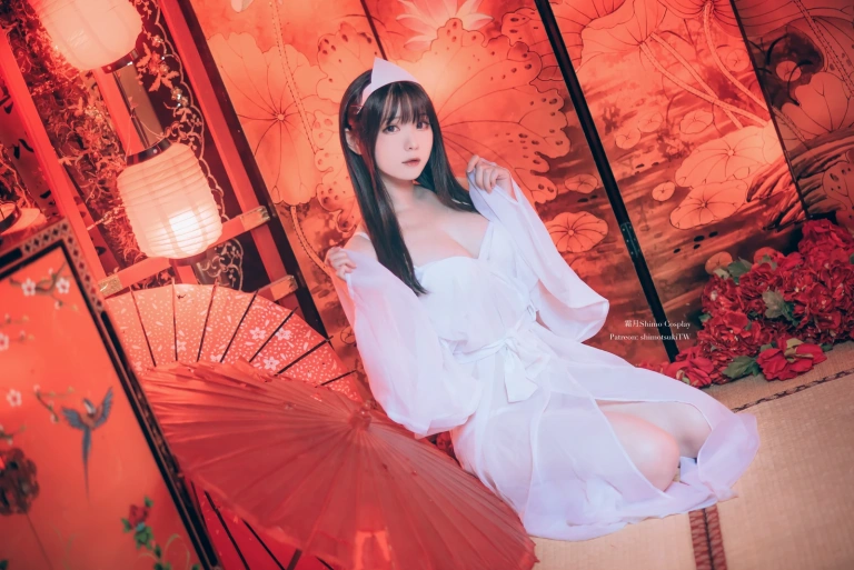 霜月shimo《11月本》主题写真：63张全套美图