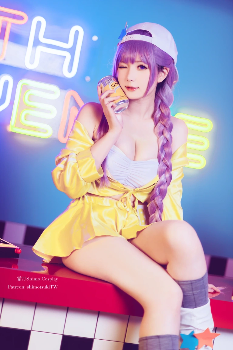 霜月shimo《BB泳装》主题写真：15张全套美图