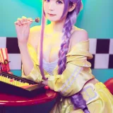 霜月shimo《BB泳装》主题写真：15张全套美图