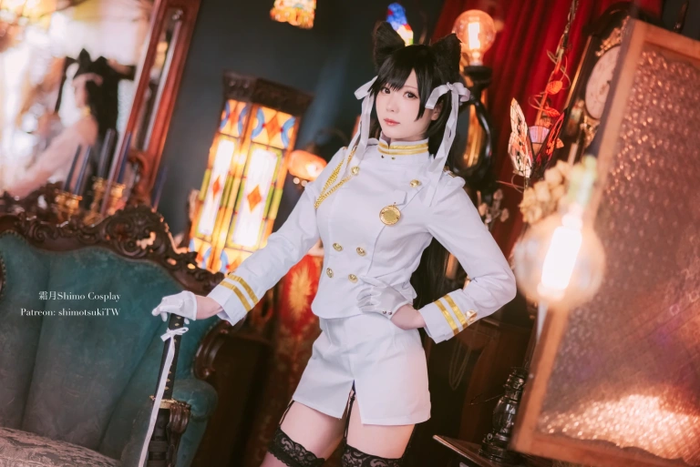 霜月shimo《爱宕》主题写真：12张全套美图