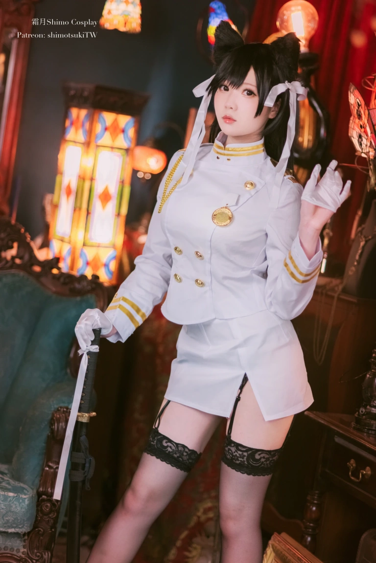 霜月shimo《爱宕》主题写真：12张全套美图