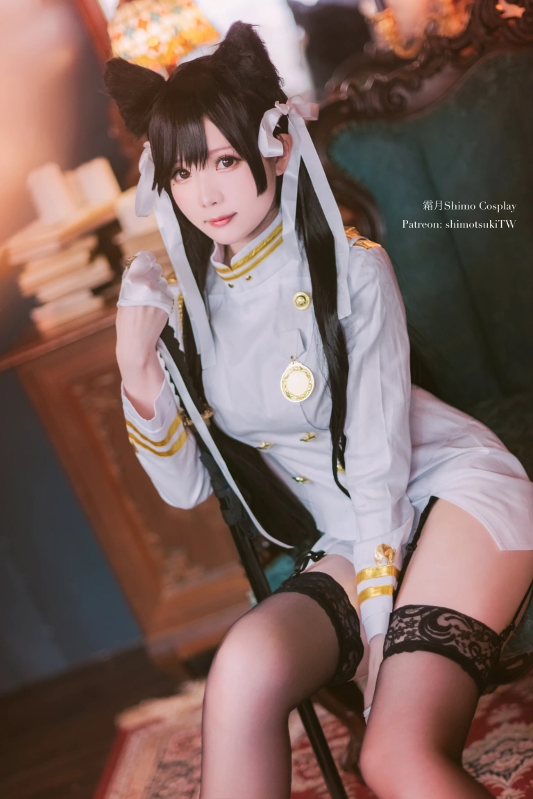 霜月shimo《爱宕》主题写真：12张全套美图